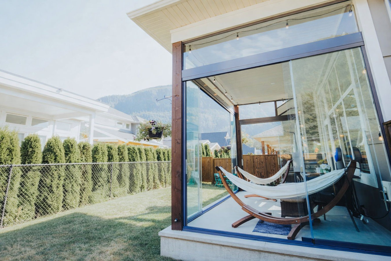 Three season sunrooms in Pasadena, CA